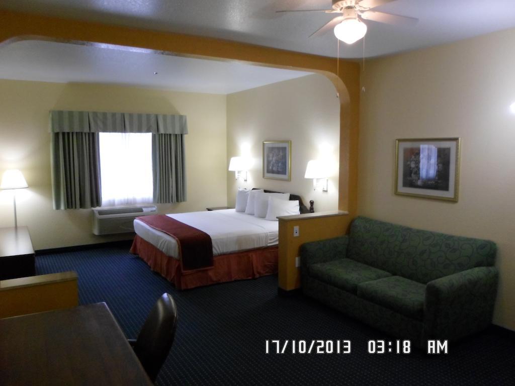 Howard Johnson By Wyndham San Antonio Hotel & Suites Exteriér fotografie