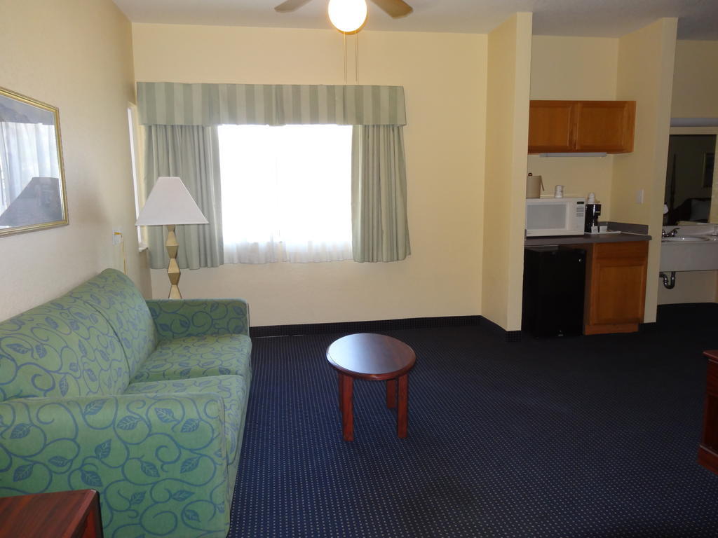 Howard Johnson By Wyndham San Antonio Hotel & Suites Exteriér fotografie