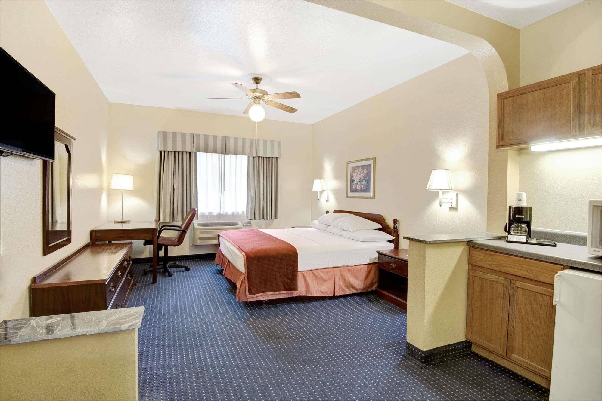 Howard Johnson By Wyndham San Antonio Hotel & Suites Exteriér fotografie